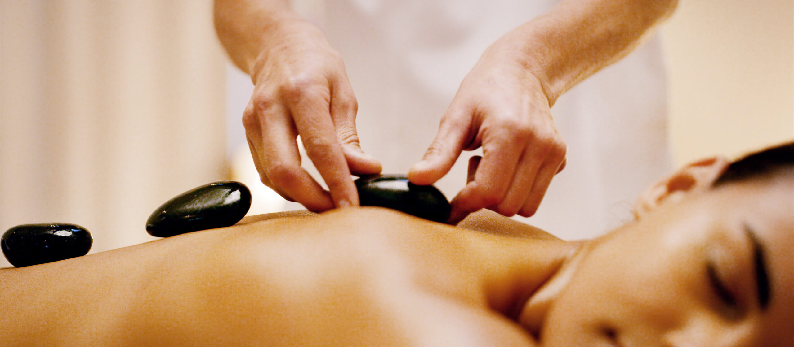 Doris Sattelberger Hot-Stone-Massage